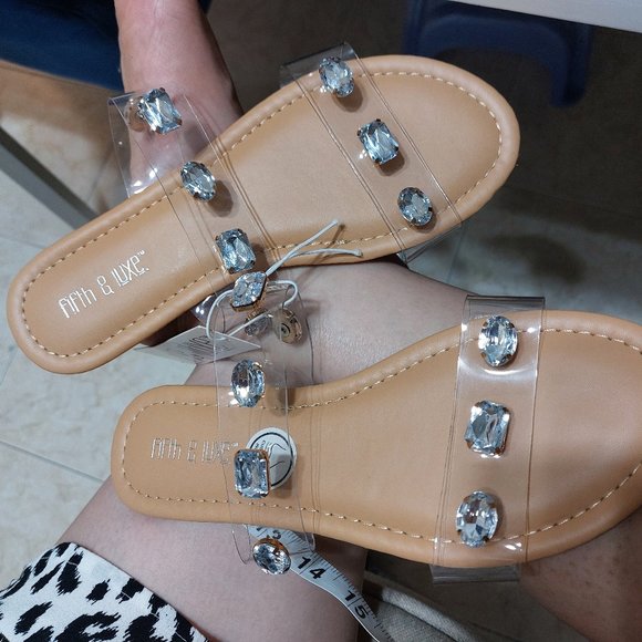 Fifth & Luxe Clear Bling Studded Rhinestone Clear Sandals SIZE 7 Cushioned Insol - Picture 1 of 9
